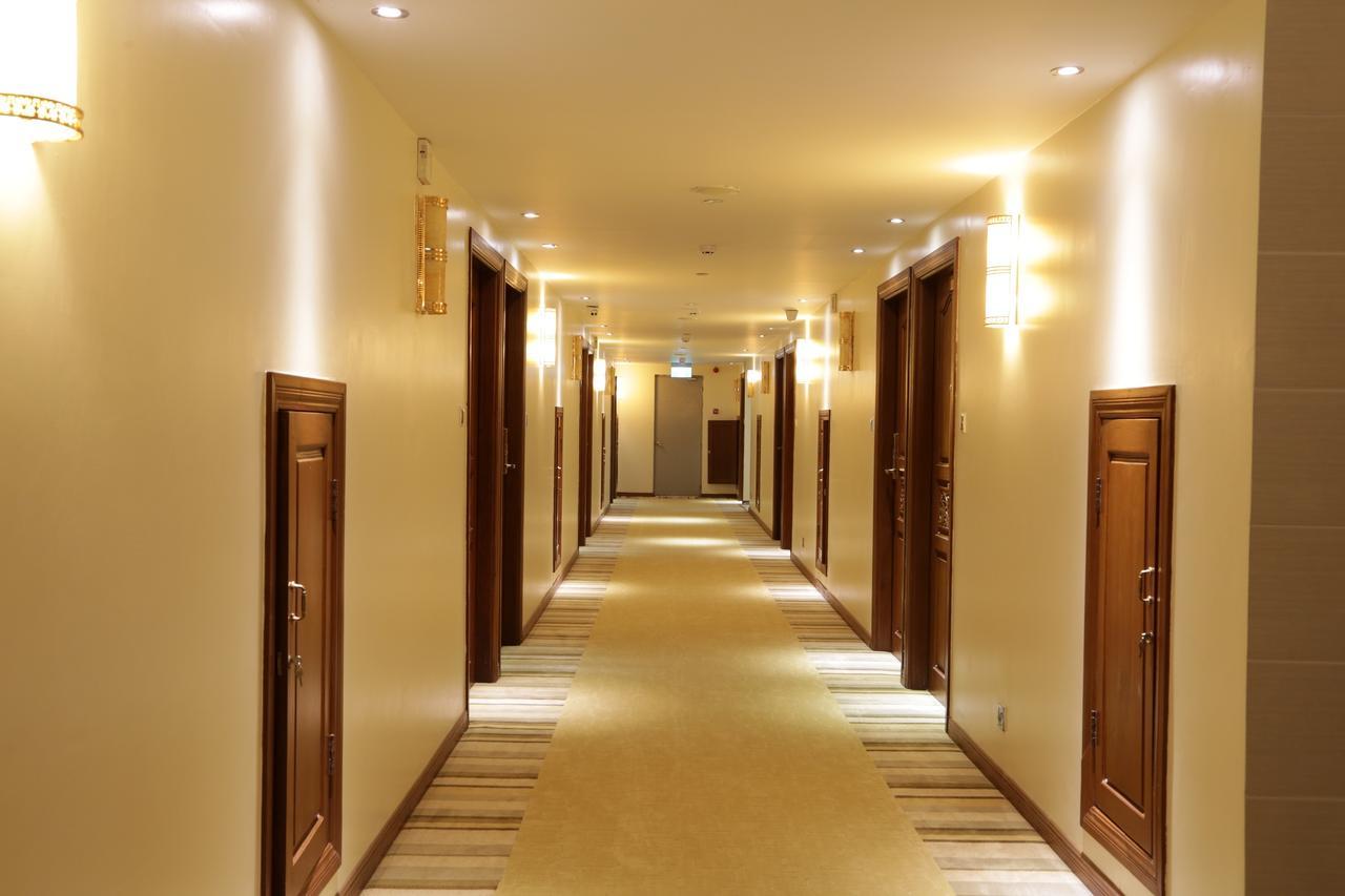 יאנגון Pacific Hotel מראה חיצוני תמונה